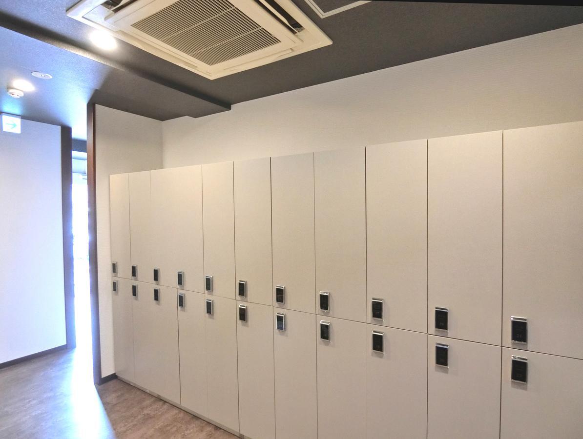 Capsule Hotel Manyudo Кіото Екстер'єр фото